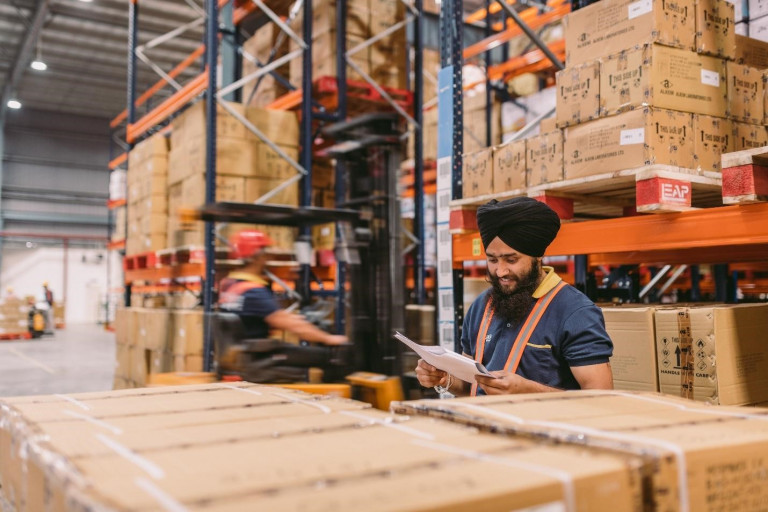 Quality in Logistics and Warehousing | Varuna Group