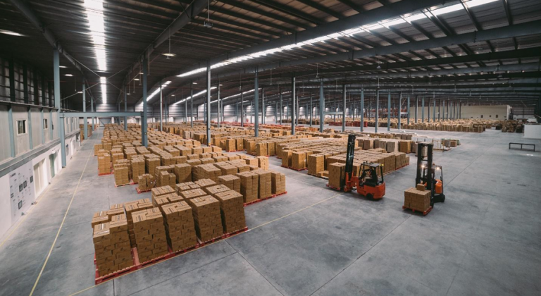 multi-user warehouse services | Varuna  Group